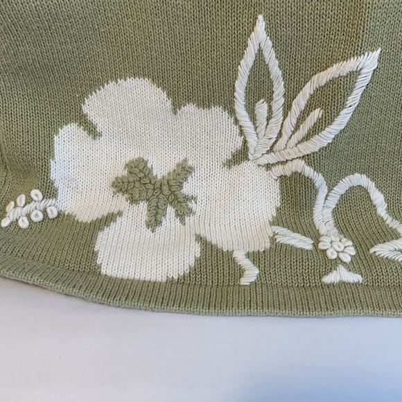 Lemon Grass Cotten blend embroidered sleeveless top. Sage green and white. Med - Picture 4 of 8